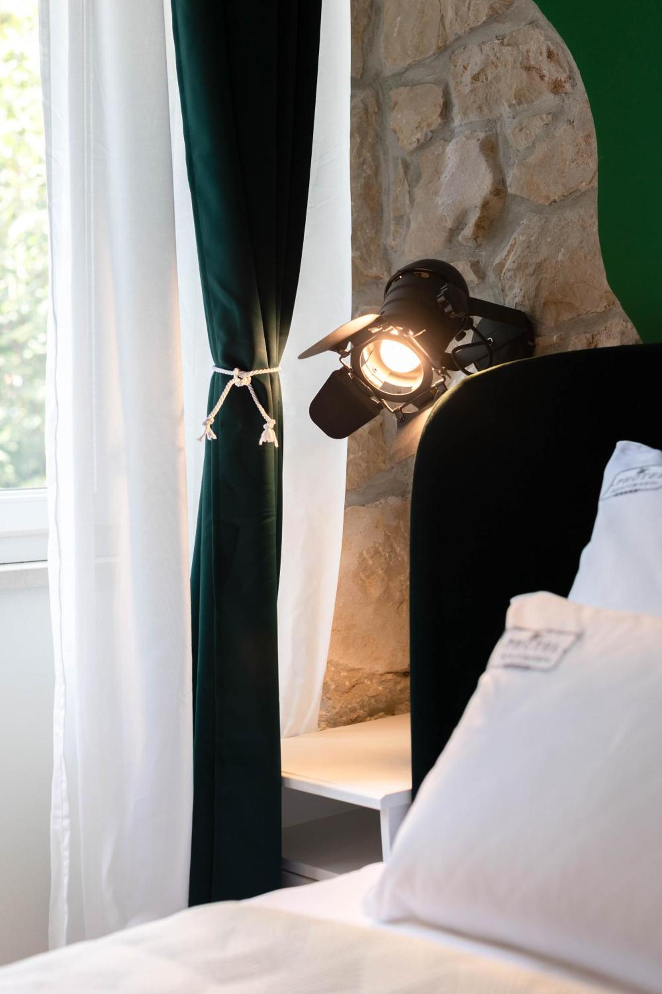 Photel Studio Apartments Цриквеница Экстерьер фото